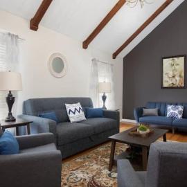 Forest Hills Fresh-Centrally Located, Pets, Wifi