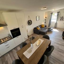 Holiday Home Kristin, מלון בMirce