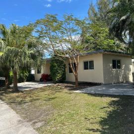 Cozy Stay in NMB, hotel in North Miami Beach