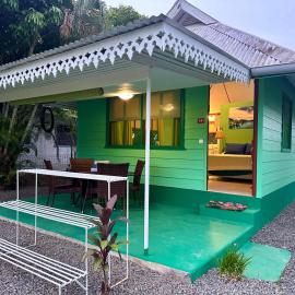 « Le Green House » by Meri lodge Huahine, hotel em Fare