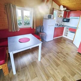 Chalet climatisé pour 6, calme avec piscine et parking - FR-1-607-59, hotel en Agde