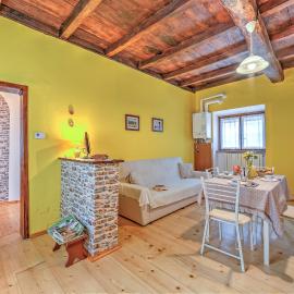 Petit Coeur Dans L' Ancien Village in Brovello - Happy Rentals