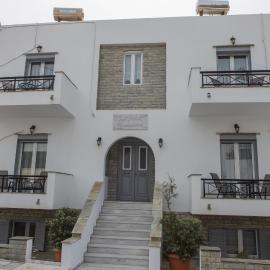 Soula Rooms Tinos, hotel in Tinos