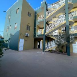 Samba Tako Plaza Home Suites, hótel í Sukuta