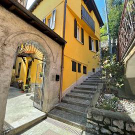Dream Holiday, hotel i Argegno