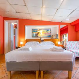 Residence Paolino, hotel a Tavernerio