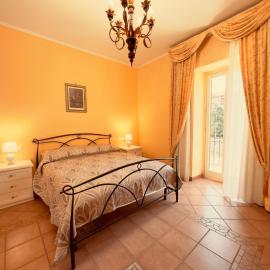 CASA PEPE - Fondi Vertice Rooms, hotel em Fondi