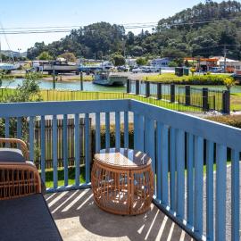 Heart of town, hotel in Coromandel Town