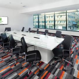 Holiday Inn Hotel & Suites - Montreal Centre-ville Ouest by IHG, хотел в Монреал