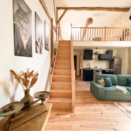 Gîte La Humade, hotel u gradu Biran