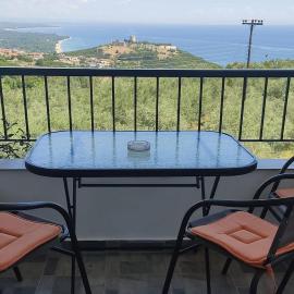 Thea apartments 3, hotel em Platamon
