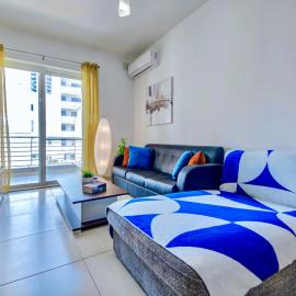2 Bedroom Apartment with Balcony in St Julians, Paceville, Apt 7 By Vaganza