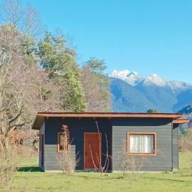 Cabaña Kallfü Mahuida, hotel in Panguipulli