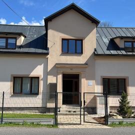 Apartmány Crystalindo, hotel in Smržovka