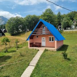 Bungalow in Mountain 2