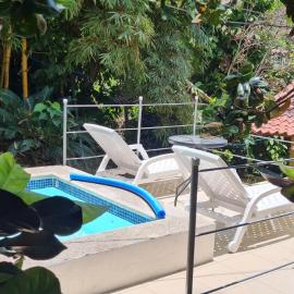 Jungle Beach Bungalow with AC & Fiber optic, hotel a Puerto Viejo