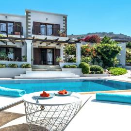 Villa Sunshine very close to the beach