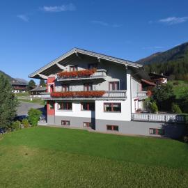 Hotel Garni Burger, hotel a Sankt Jakob in Defereggen