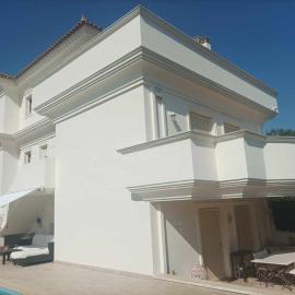 Guest apartment within a villa in Lagonissi, hotel in Kalívia Thorikoú