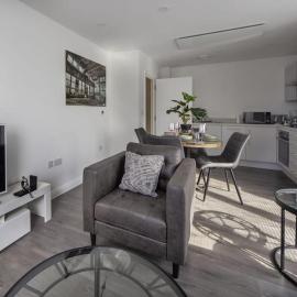 Stylish and Bright 2 Bed Apartment in Ashford, hotel ad Ashford