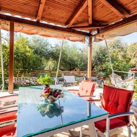 Mani's Garden Paradise - Elia Secluded Retreat, Hotel in Stoupa