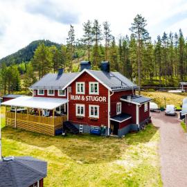 Gopshusgården - Rum & Stugor, hotel di Mora
