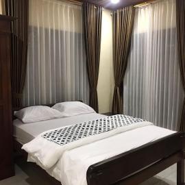 Mbah Oden Homestay Borobudur، فندق في Mendut