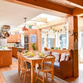 Beautiful private & spacious great location large outdoor stone patio, hotel en Wellfleet