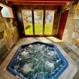 Vlasic Odmor - Villa Krajina IV & jacuzzi، فندق في فلاسيتش