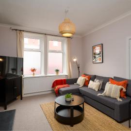 Joseph Suite I Near Gavin and Stacey House I Barry High Street I Barry Train Station I Barry Island with WiFi I Parking and Easy Cardiff Access