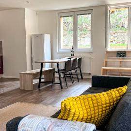 Zahradní apartmán u jezera se soukromou zahrádkou