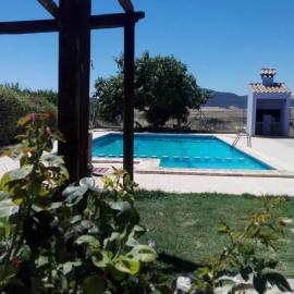 House with Jacuzzi and Mountain Views in Noguericas
