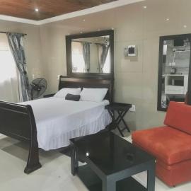 P & T Guesthouses