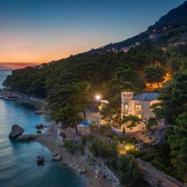 Luxury beachfront Villa Sea Palace with pool & spa near Omiš