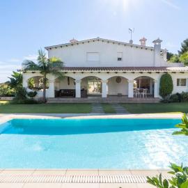 Villa Stella Maris Luxury 4BR Pool Beach