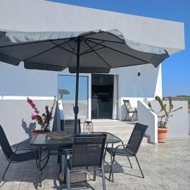 Blue Sky Villa, hotell sihtkohas Kalithies