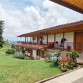 Zenith Bed & Breakfast, hotel in Pereira
