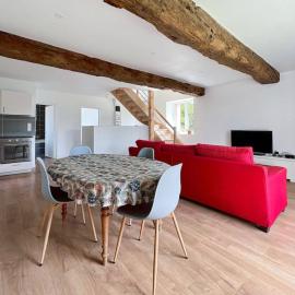 La Villa Coudray - Au Calme - Spacieuse, hotel em Chavagne