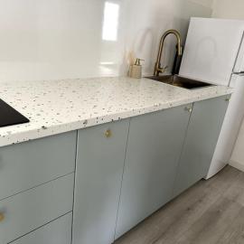 Little house (near Paris & Airport), hotel din Drancy