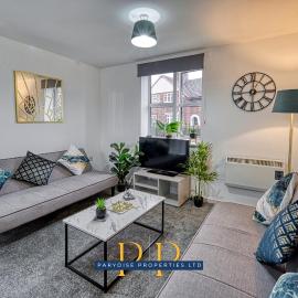 Sale Luxe - Refined & Modern 2-Bed Apartment for 6 with Gated Parking - Hosted by Parydise Properties - Designed for Work & Leisure Stays