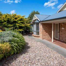 Adelaide Hills 4 bed home near Hahndorf Mt Barker، فندق في Nairne