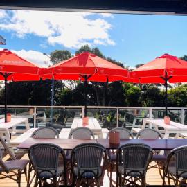 Bridport Bay Inn – hotel w mieście Bridport