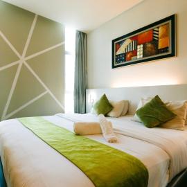 Swing & Pillows - Golden Roof Hotel Ampang, Ipoh