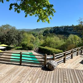 Gîte Nature en Luberon, hotel a Céreste
