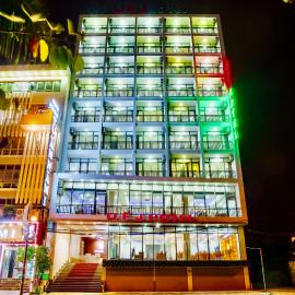 UFJ HOTEL Sầm Sơn, hotelli kohteessa Sầm Sơn
