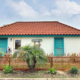 Lorna Beach Cottage at Spanish Village