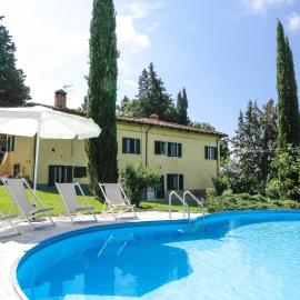 Appartamento con piscina GRAZIA a 10 minuti da FIRENZE, vista campagna