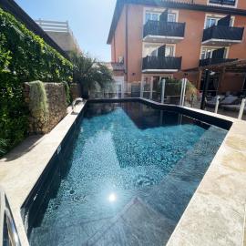 Logis Hotel De La Clape, khách sạn ở Narbonne-Plage