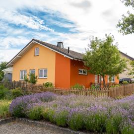 Ferienhaus Zum Feldblick, готель у місті Андернах