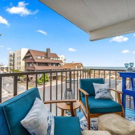 Exquisite Ocean View Condo with Pool